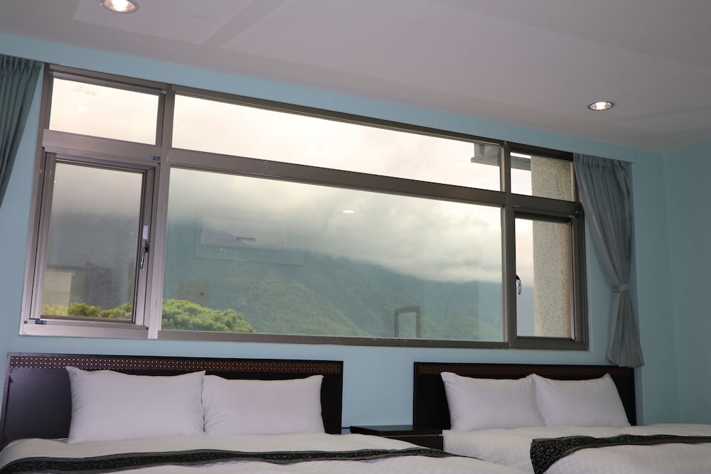 HeFeng B&B