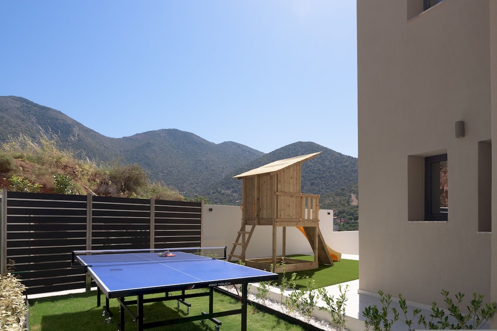 Luxurious Villa Dias With Tennis Court by Estia