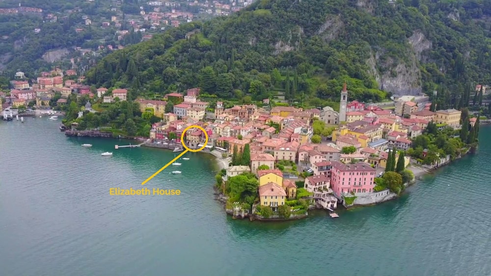 Elizabeth House Varenna view 2
