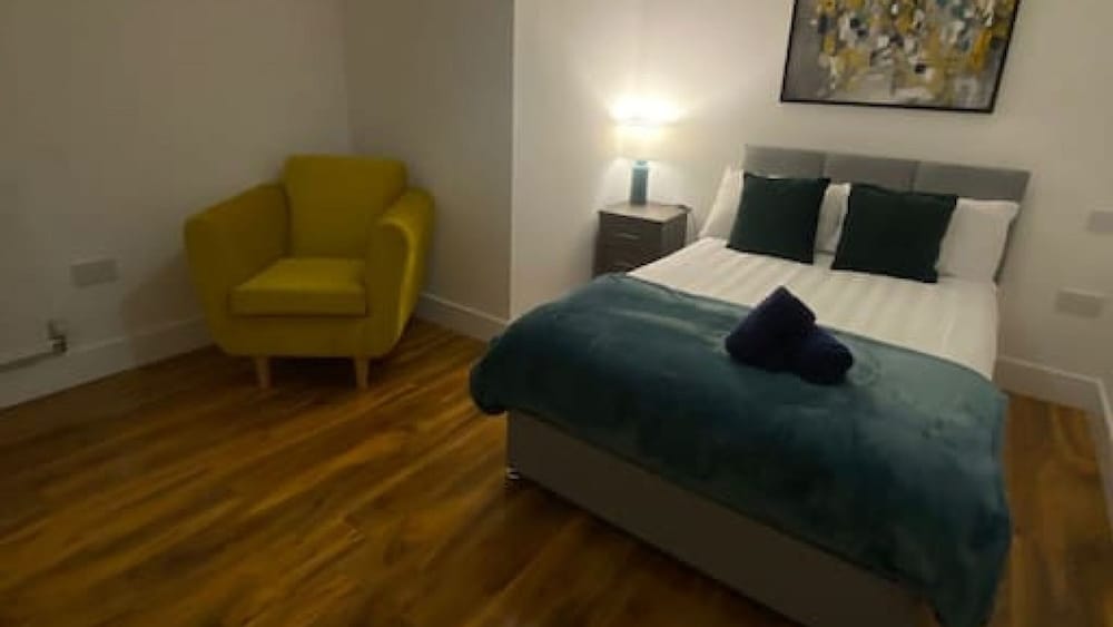 De Parys Serviced Flat in Bedford 4 Live