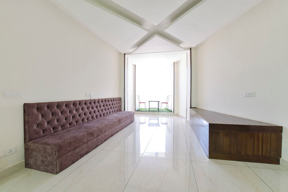 Fabhotel Burans Residency