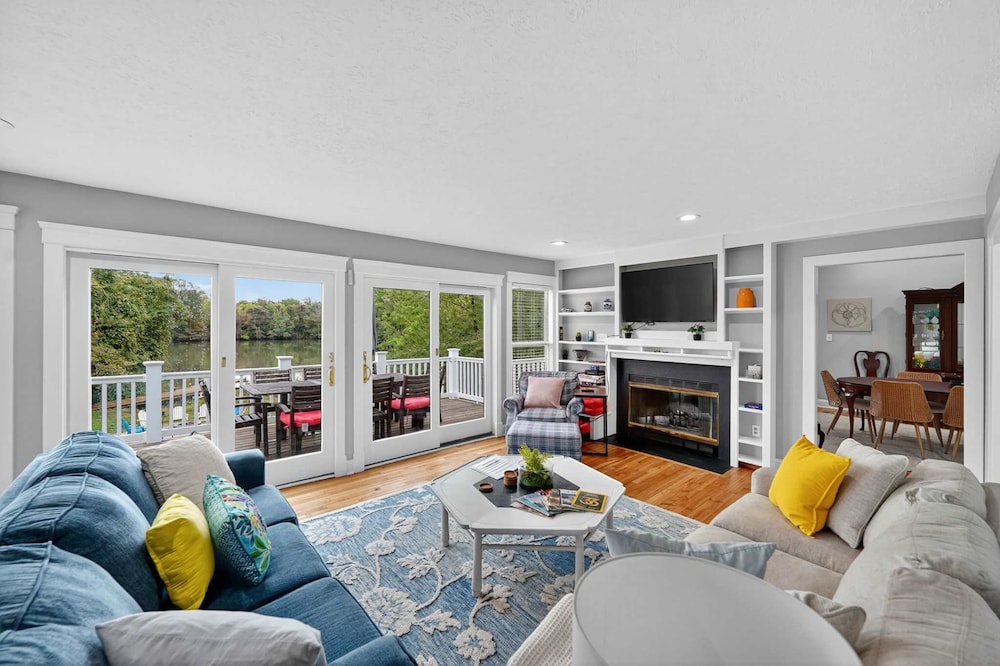 Waterfront Kent Island Retreat 5BR Sleeps 12 Near Weddings Annapolis