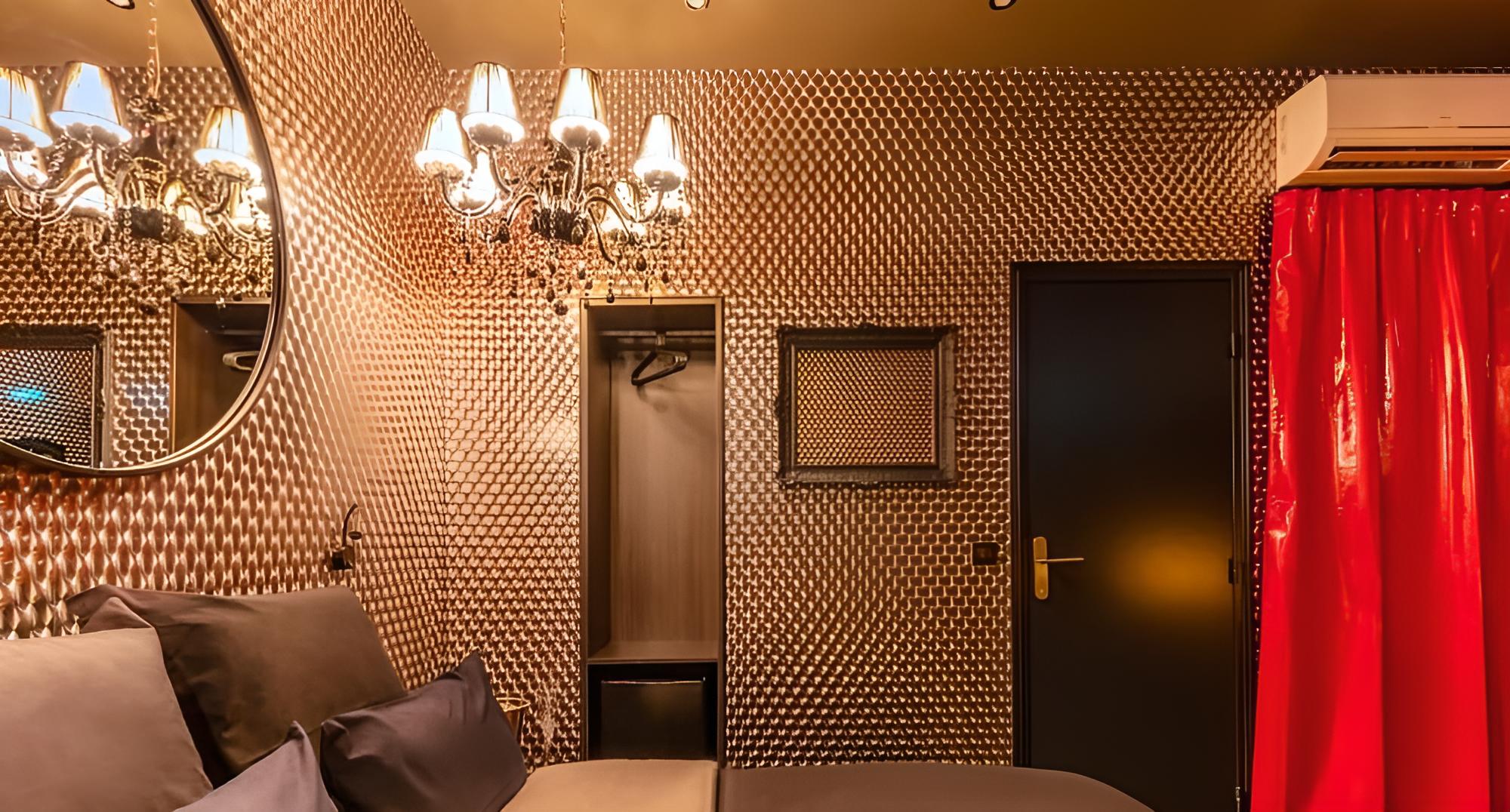 Love Hôtel - Adults Only