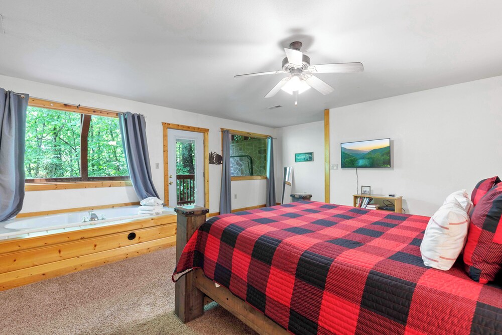 Mountain Laurel view 2