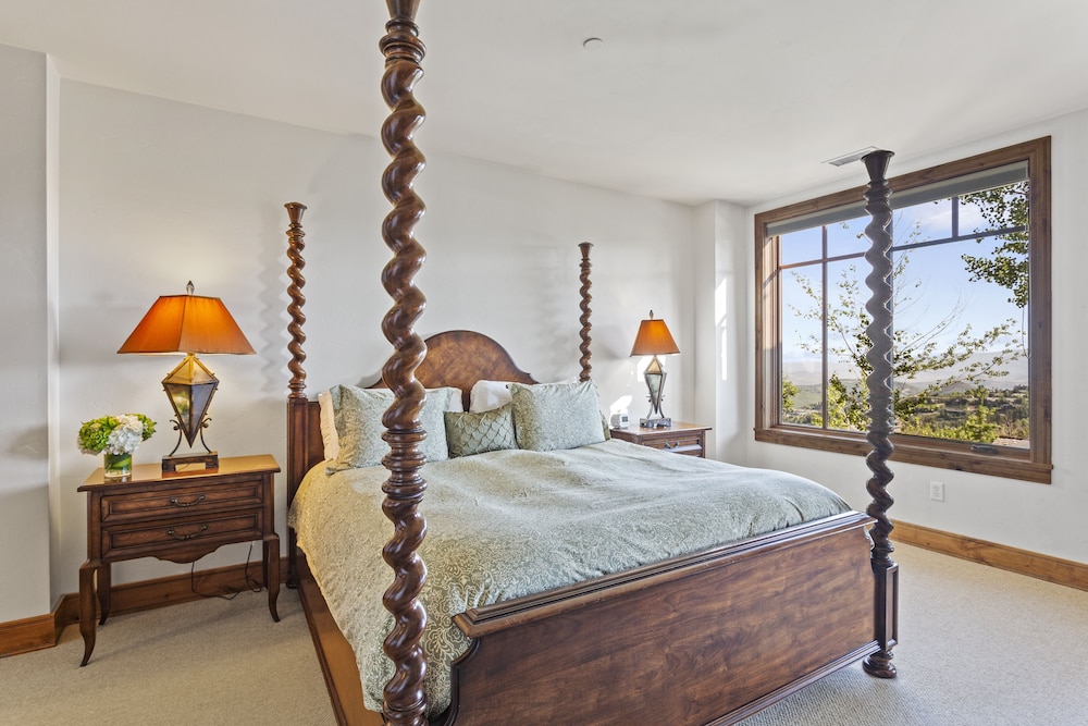 Shooting Star Lodge at Deer Valley Resort - Two Bedroom Residence #203 2 Condo