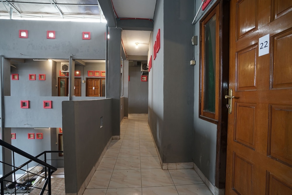 Hotel O Palembang Near Bumi Sriwijaya Stadium Formerly HPA Homestay