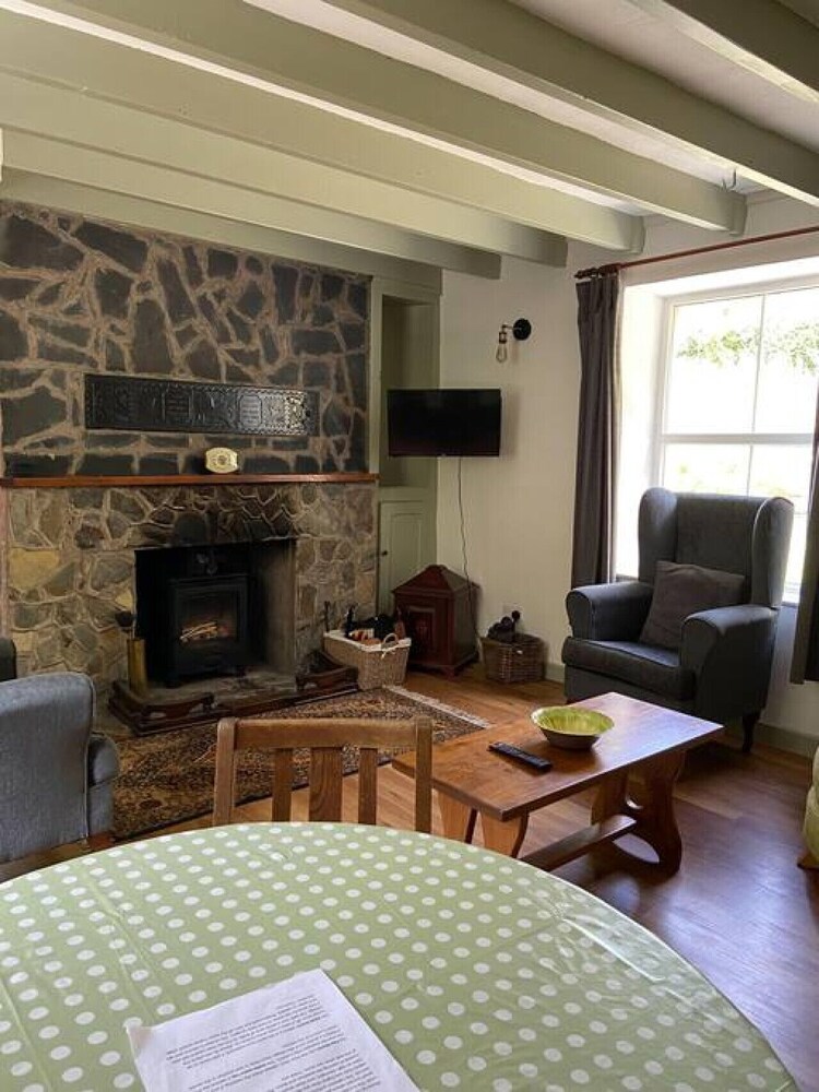 Country Cottage by the River view 5