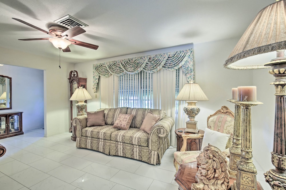 lounge
