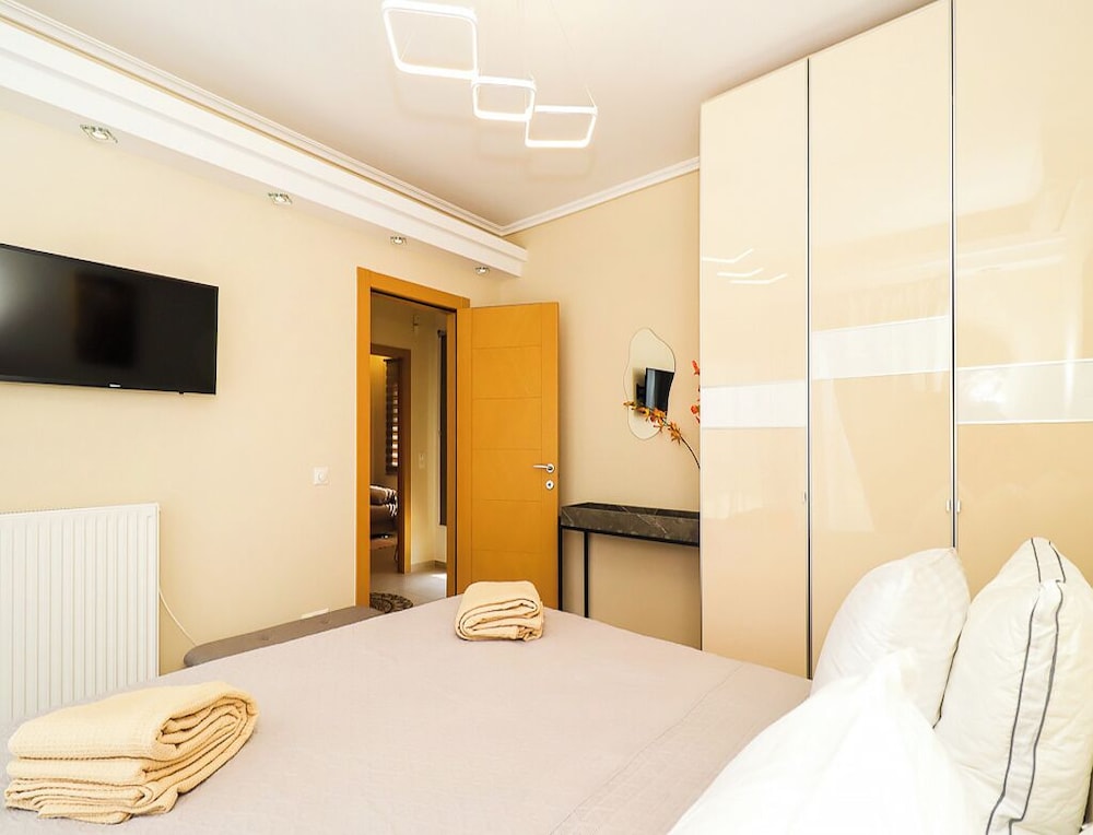 Luxurious 4-bedroom Villa Anya With Private Pool in Kassandra, Halkidiki view 3