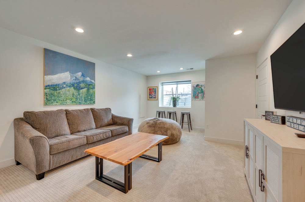14 Mi to Boulder: Family-friendly Home in Erie!
