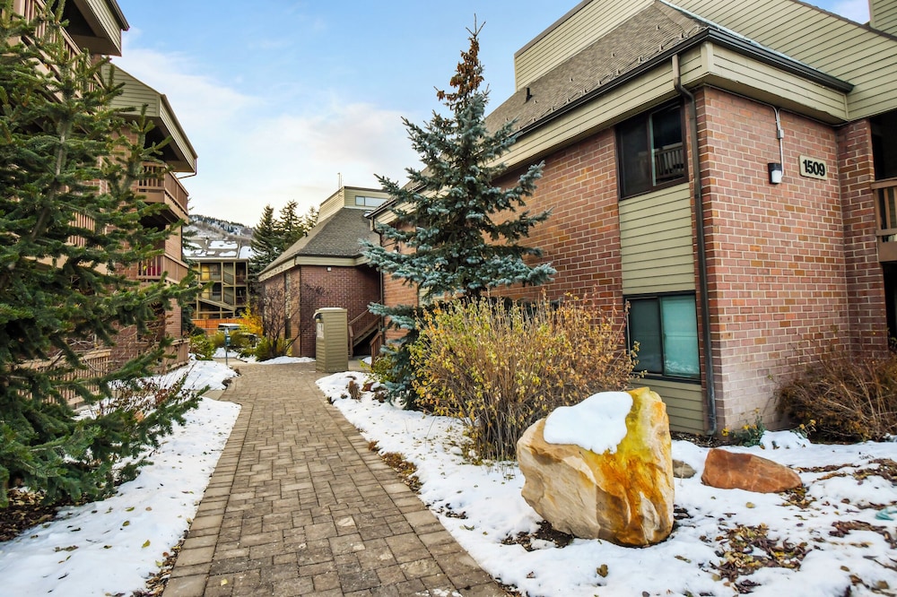 Silvertown Condos by Park City Vacations