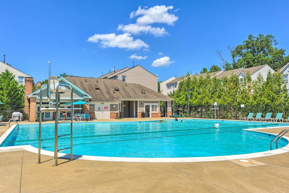 Elkridge Townhome 15 Mi to Dtwn Baltimore! - Property Image 7