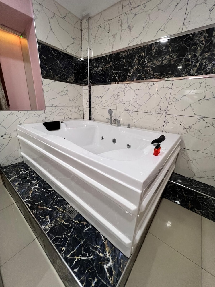 Istanbul Palace Otel - Image 80