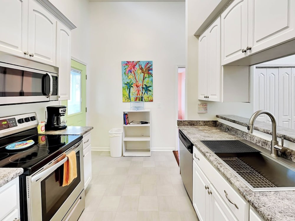 Back River Bungalow by Tybee Vacation Rentals