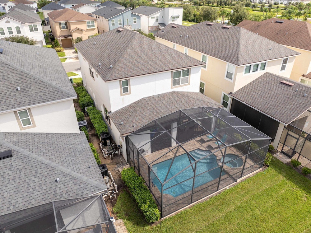 Stunning 4Bd w Pool Gameroom Solara Resort 9008
