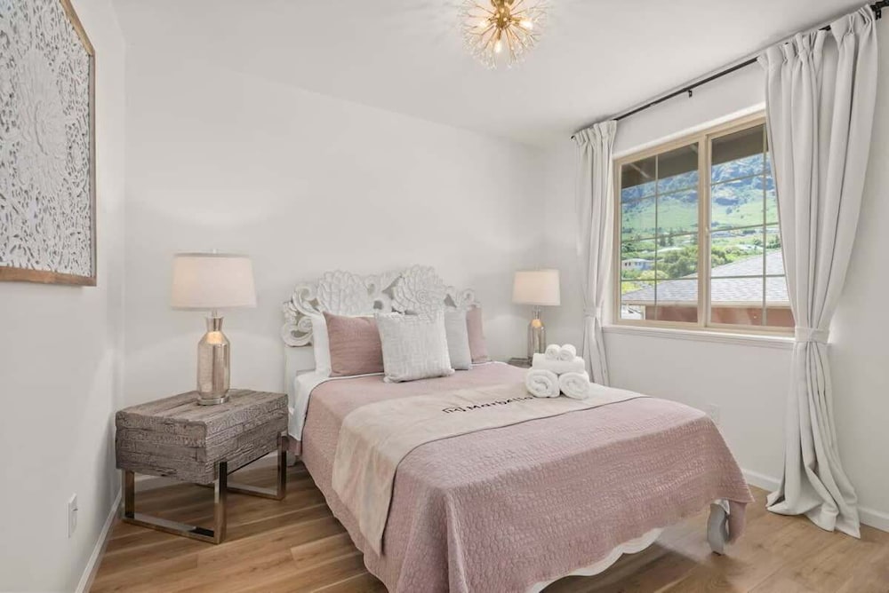 @ Marbella Lane - Paradise Point Close to Beaches