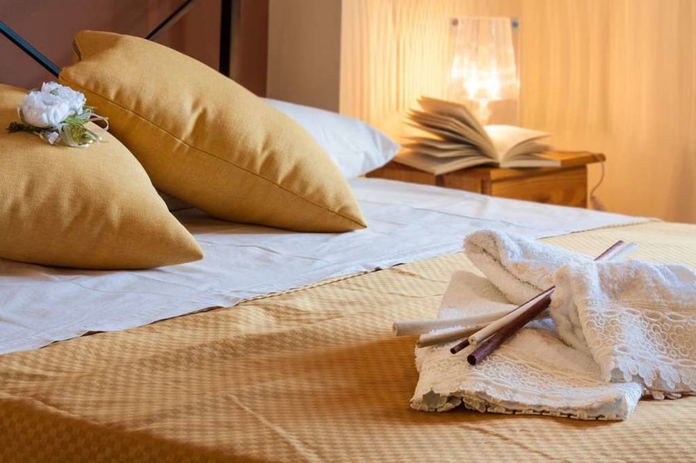 La Sirena Bed & Breakfast photo 5