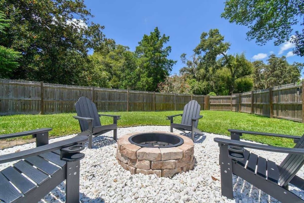Comfortable Home in Dade City!