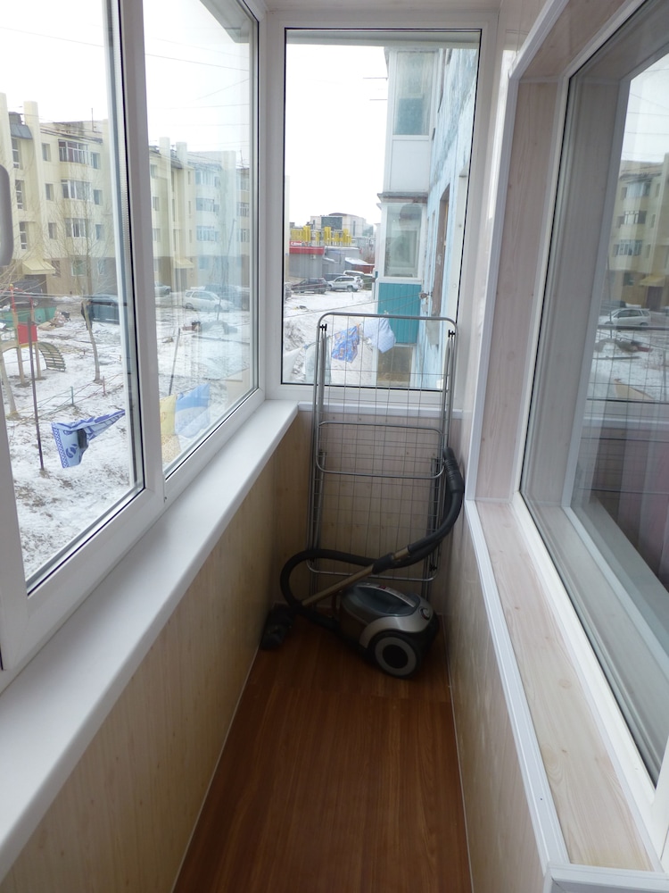 Apartments on Tolstogo 1