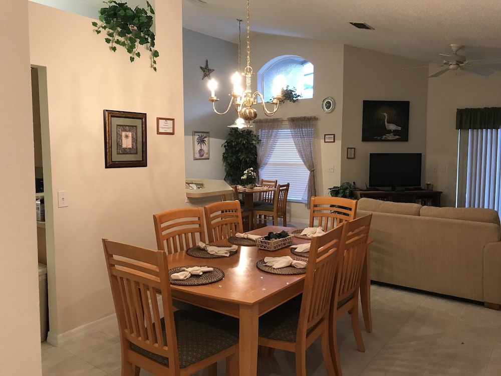 4BR 3BA Home in Emerald Island Resort by CV-8540