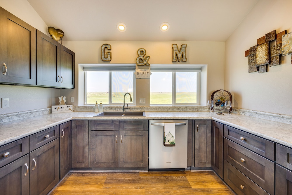 Mountain-view Colorado Getaway on 40 Private Acres view 5