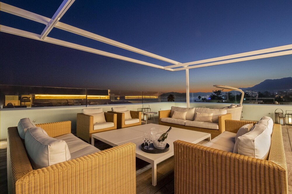 Villa Frontline Beach Costabella - Marbella