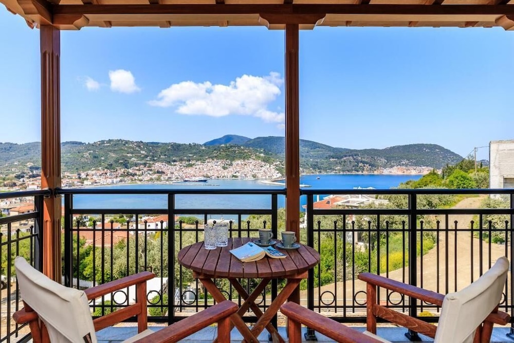 Evlalia Studios & Villas