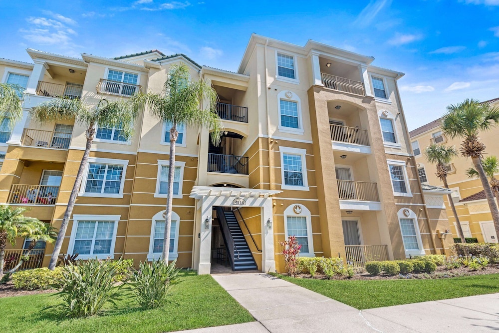 4814 Cayview Avenue #406