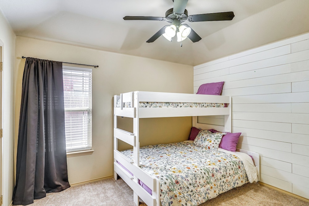 7 Mi to Dtwn: Family Home w/ Patio in Lubbock
