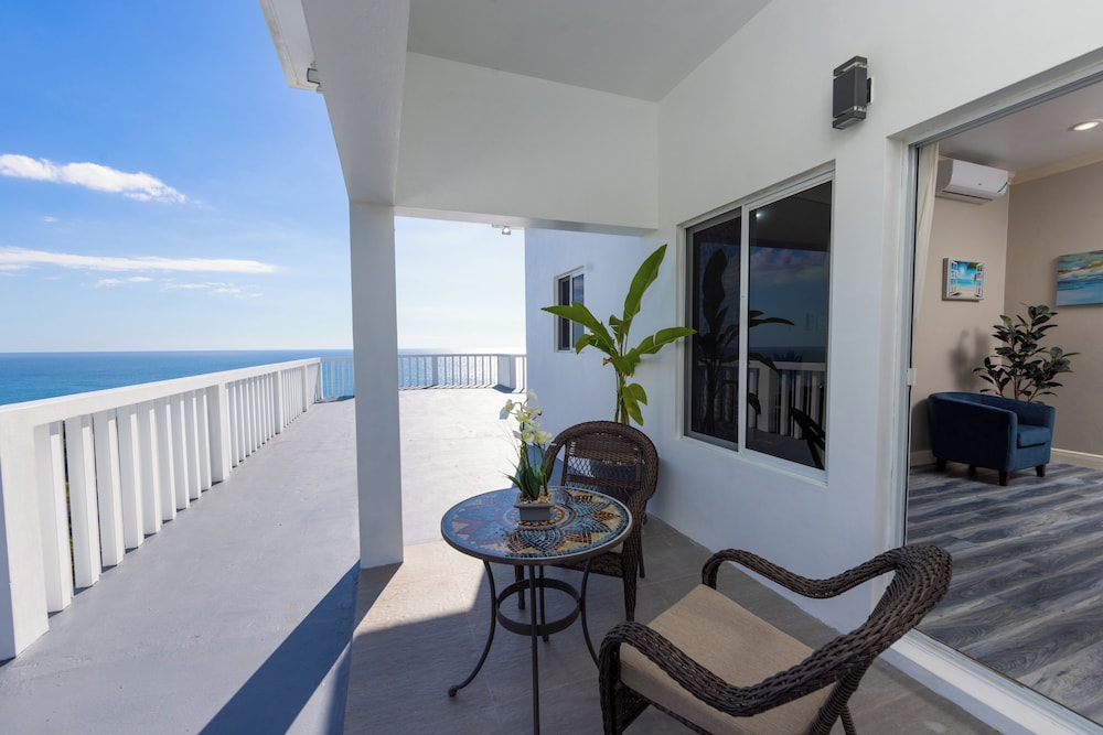 Majestic Heights Bed & Breakfast