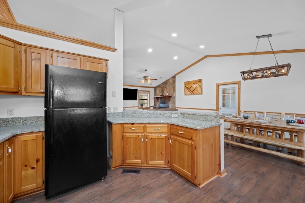 Retreat In The Smokies 3 Bedroom Home