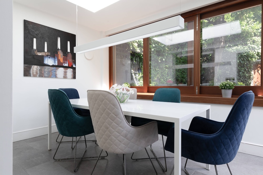 Whittlesey Street II by Onefinestay
