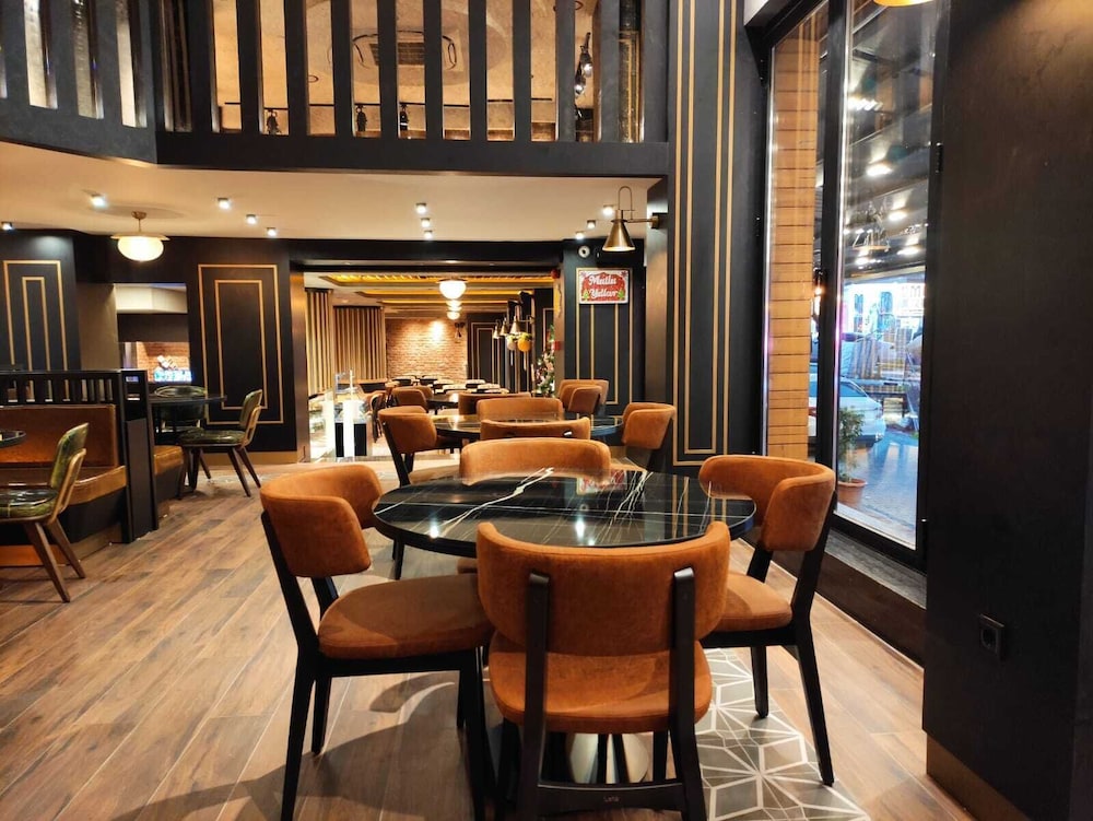 Delta Hotel Istanbul - Image 57