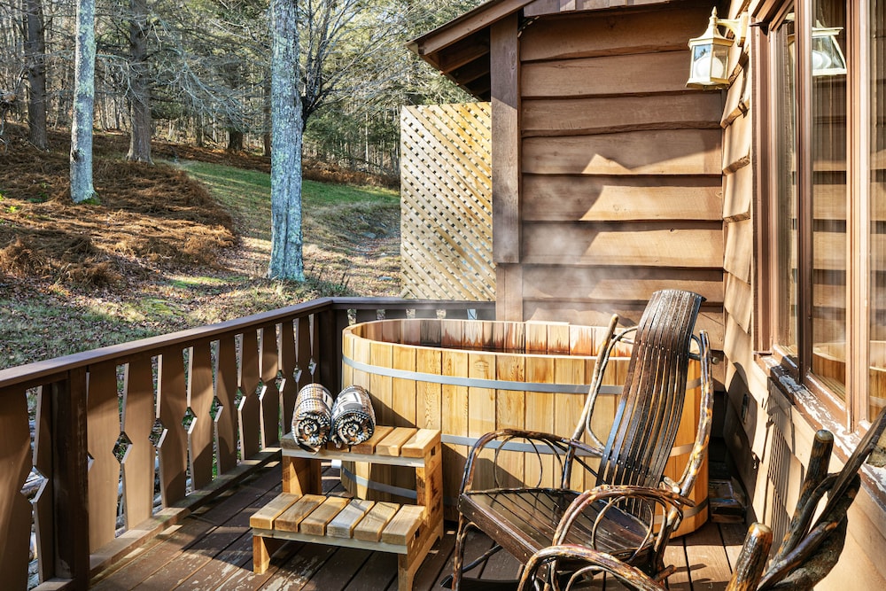 Urban Cowboy Lodge 36