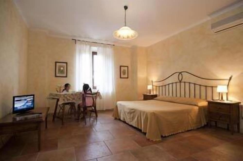 Agriturismo La Meridiana view 2