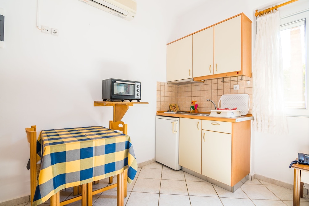 Thalassa Apartments