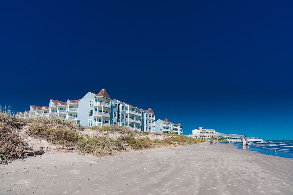 Great Views Heated Pools Hot Tubs Easy Beach Access