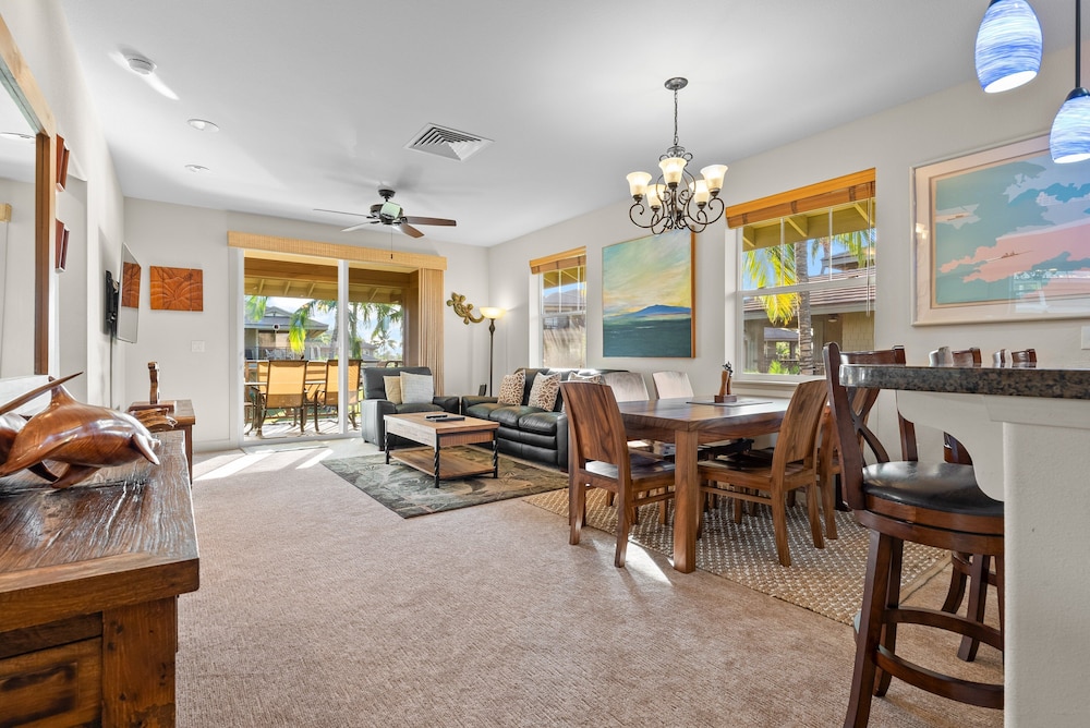 Peaceful Hawaiian Condo w Upscale Amenities - Near Dolphin Quest - Pool!- Vrkcv