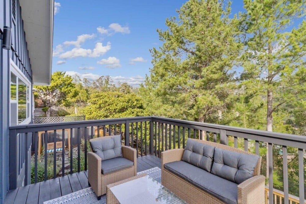 @ Marbella Lane - Stylish 4BR w/ Revitalizing View