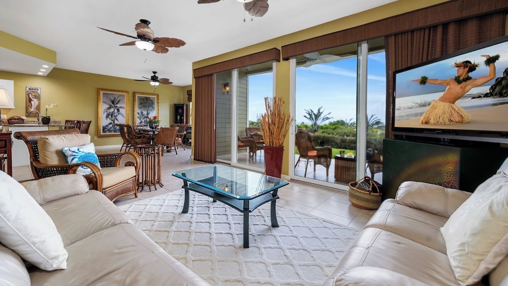 Updated Townhome Ocean View Private BBQ & Lanai - Vrkcv