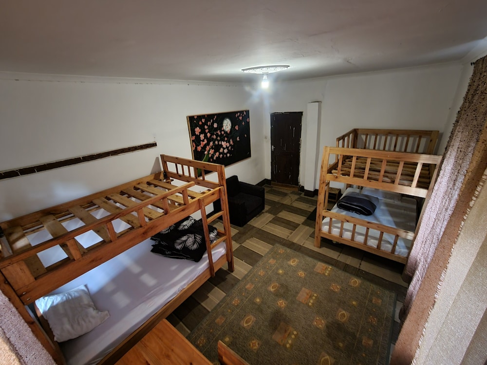 Safari junction backpackers hostel