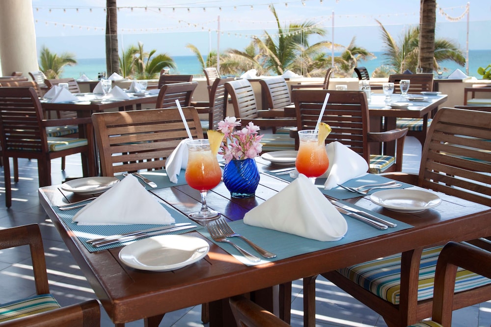 Los Cabos Vacations - Barcelo Gran Faro Los Cabos - All Inclusive - Property Image 4