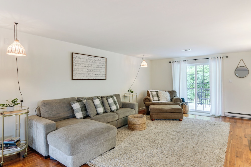 Mtn-view Pleasantville Home on 100 Acres!
