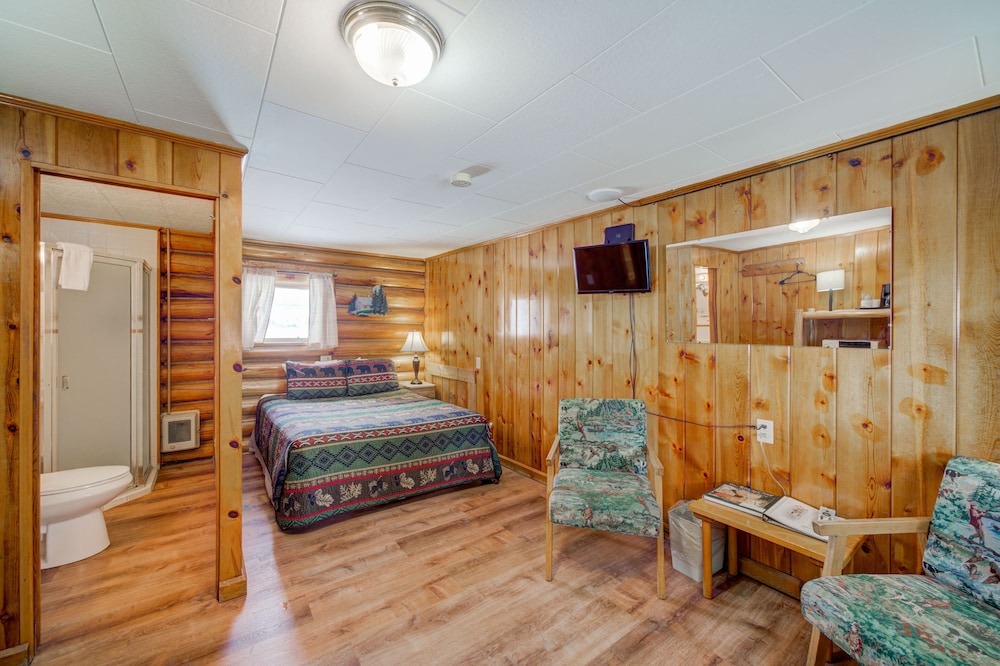 Sportsmans Lodge