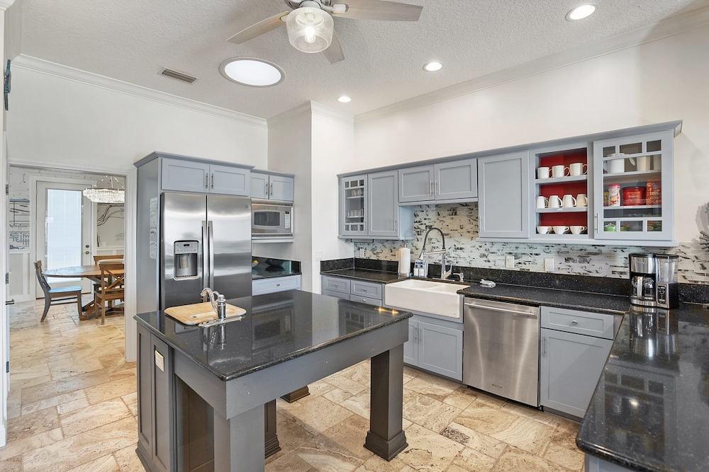 Waterfront Home w Patio Heated Pool Dock Beach