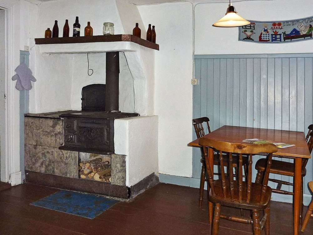 5 Person Holiday Home in Kalvsvik view 5