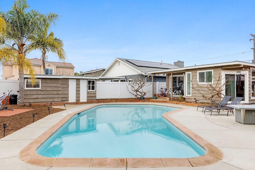 California Dreamin by Avantstay Private Pool Fire Pit Near the Beach