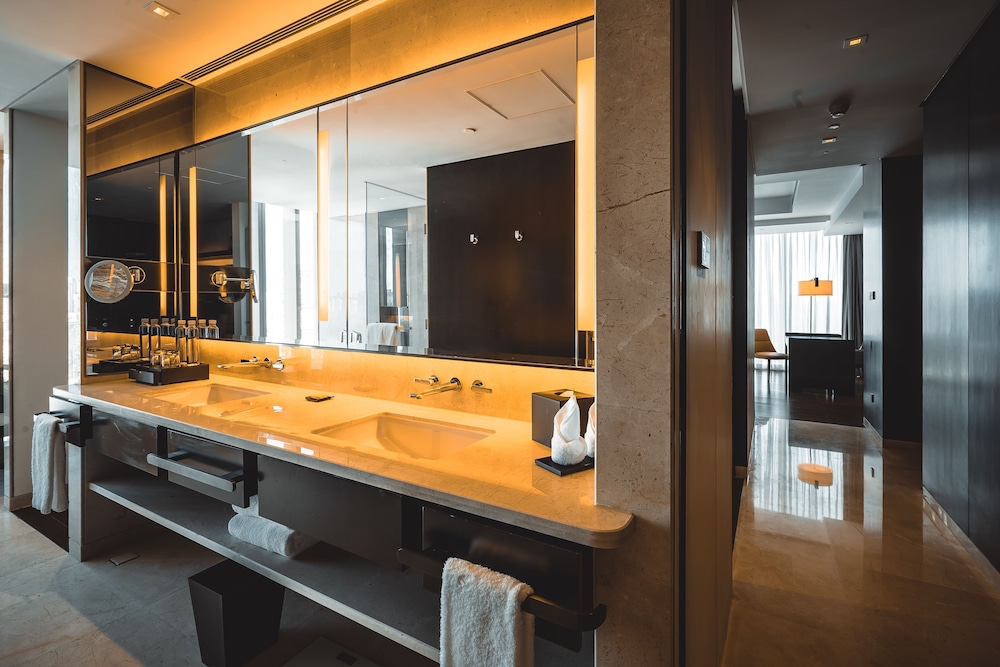 Hyatt Regency Shanghai Global Harbor 28