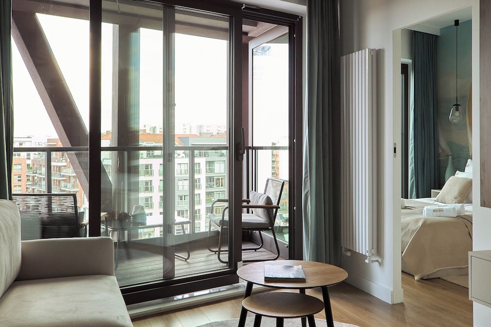 Granaria Premium River View by Downtown Apartments