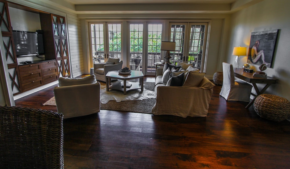 Rosemary Beach Rentals by Counts-Oakes